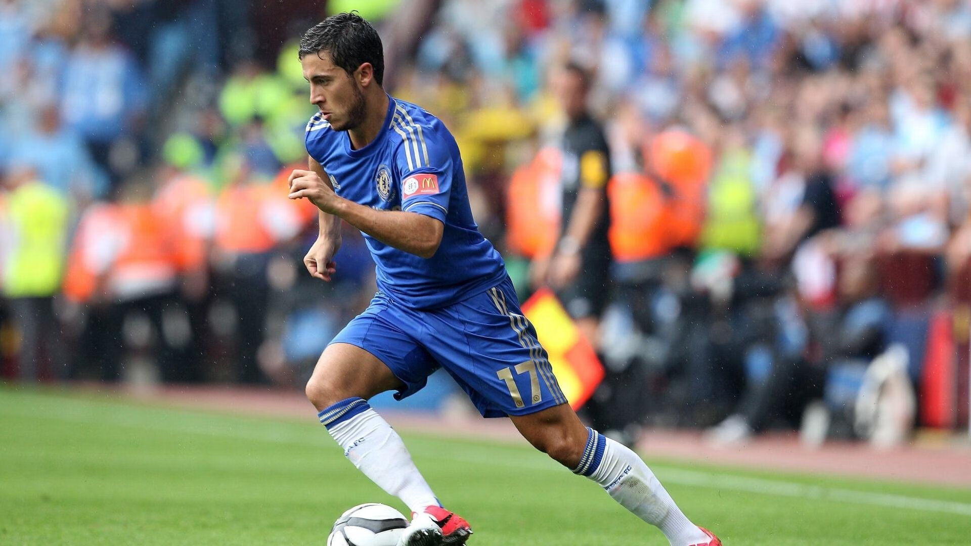 莱奥掌控风云，厄瓜多尔对阵威尔士的战术博弈与个人英雄主义