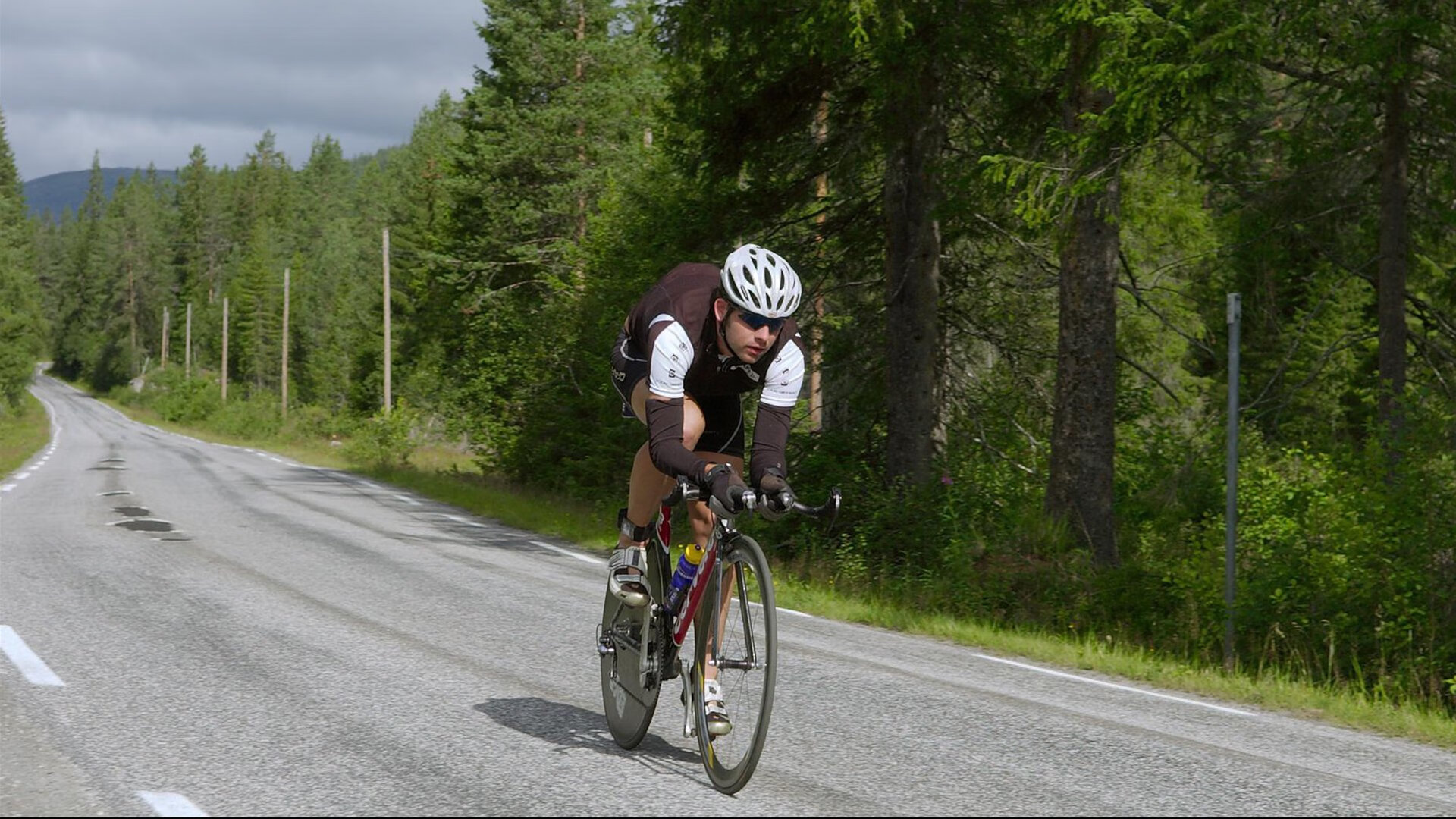 范戴克一夫当关，阿根廷风暴席卷塞维利亚